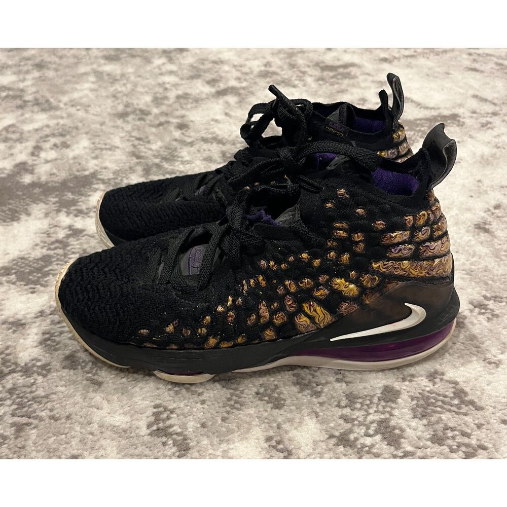 Kids Youth NIKE LeBron 17 Lakers High Top Basketball Sneakers Size 6Y